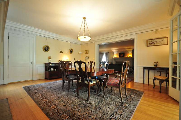 3143 dining 4