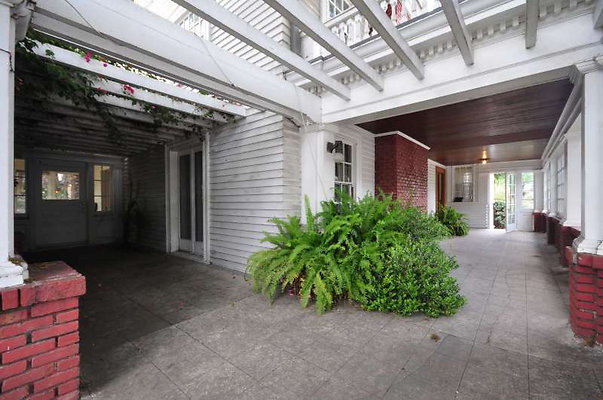 3143 porch 4