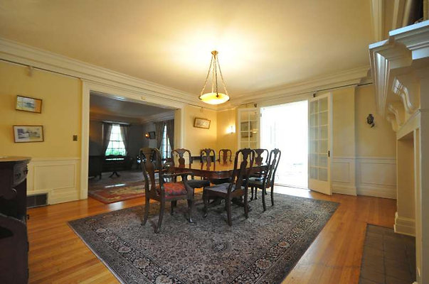 3143 dining 2