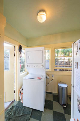 12139 laundry 1