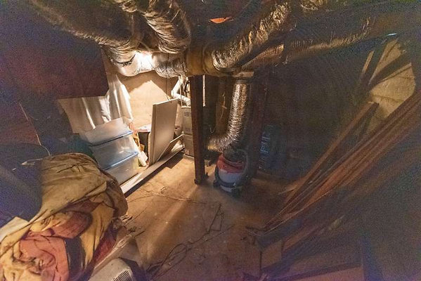 12139 basement 4