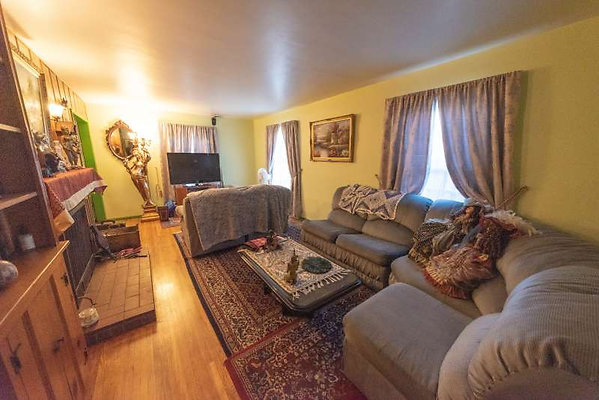 11536 living 2