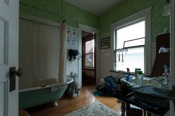 10087 bath 1