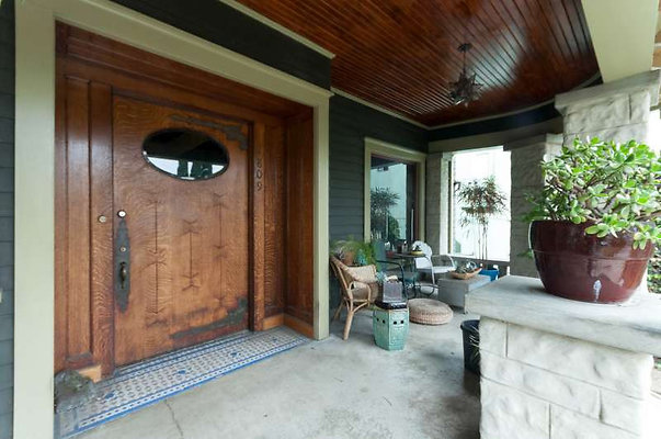 10087 porch 1