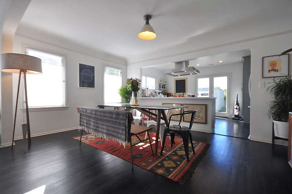 9650 dining 4