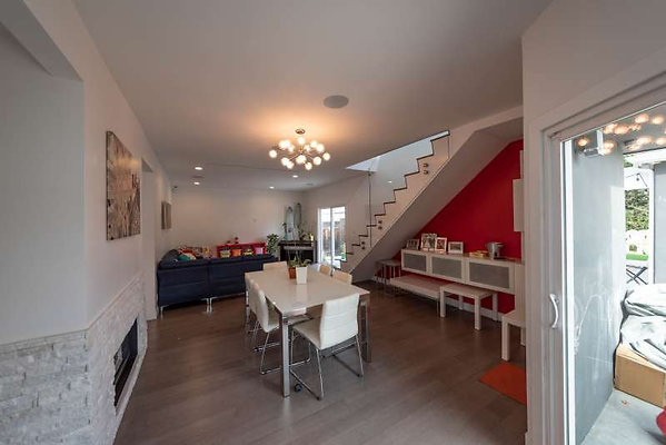11414 dining 4