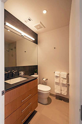 10748 bath 1