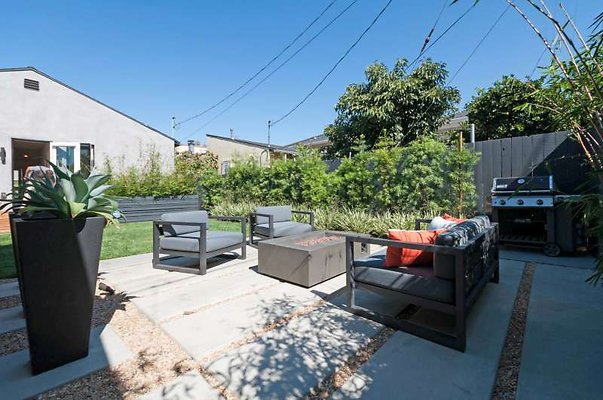 10748 patio 1