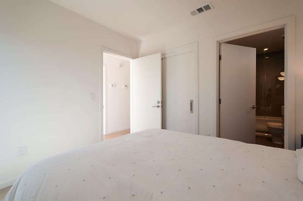 10748 bed 4