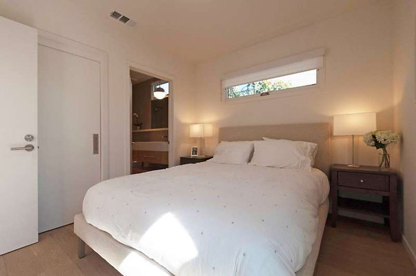 10748 bed 3