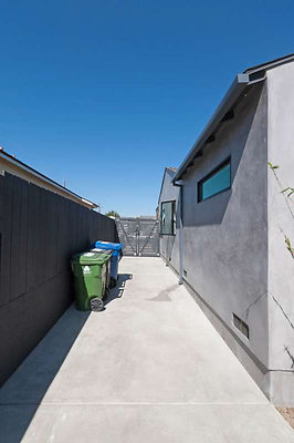 10748 side 2