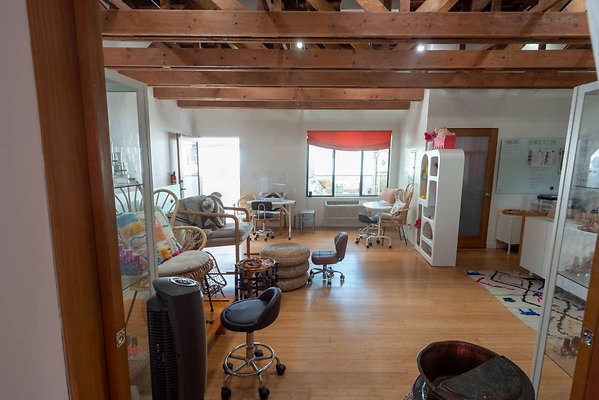 13048 living 2
