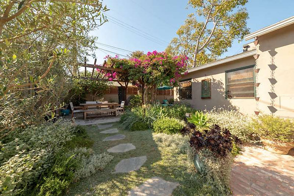 11611 garden 2