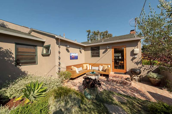 11611 patio 1