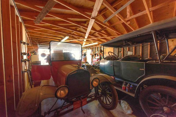 8461 garage 10