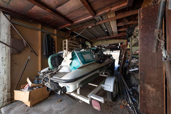 8461 garage 9