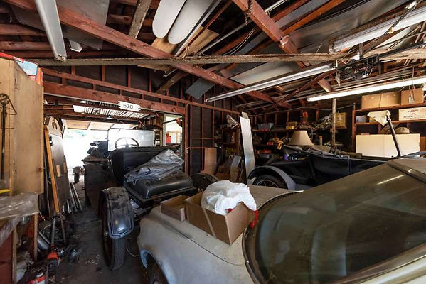 8461 garage 3