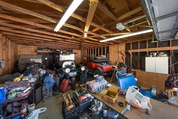 8461 garage 12