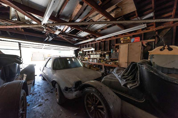 8461 garage 1