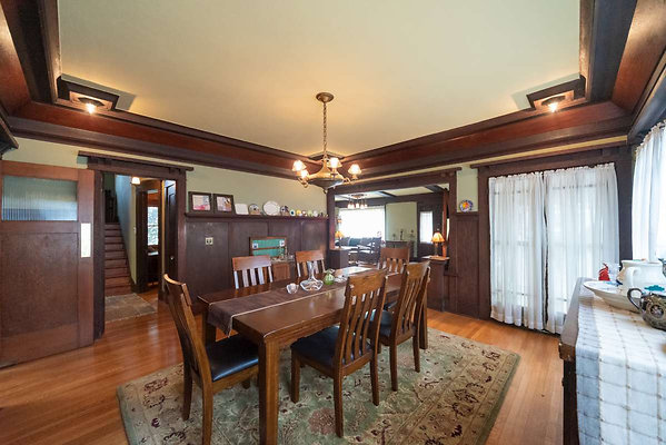 2718 dining 1