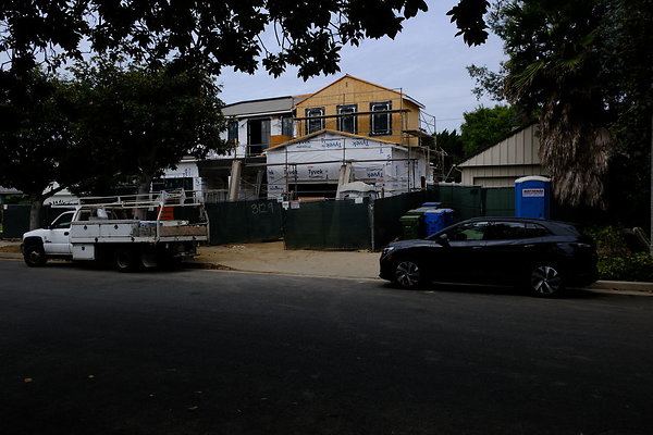 HOME CONSTRUCTION-3129 Earlmar-Chevoit HIlls-Cleared for our dates