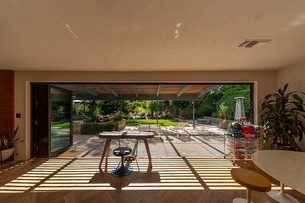 14061 patio 1