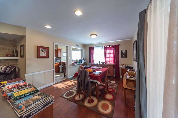 13981 dining 4