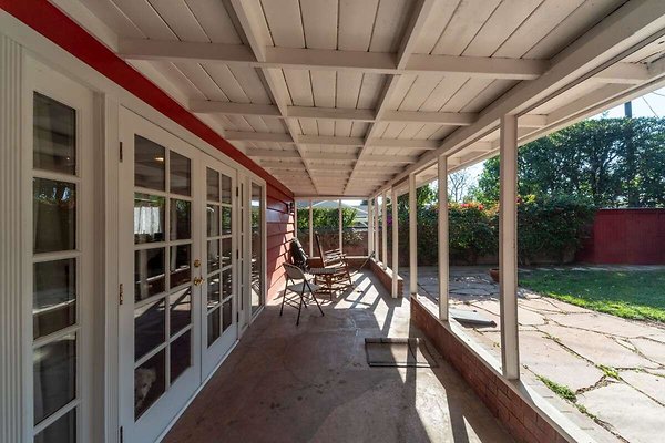 13981 patio 2