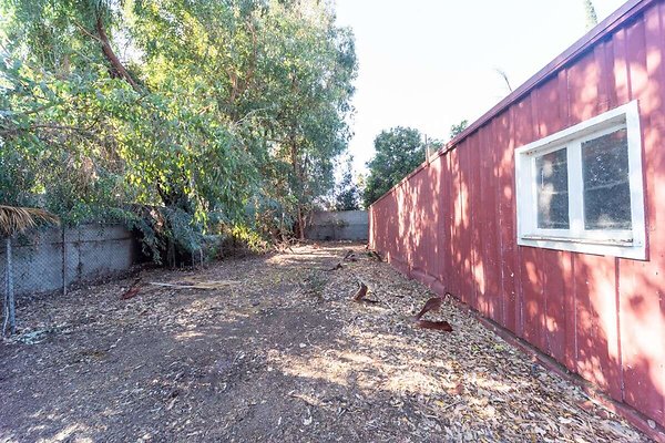 13950 garage 16