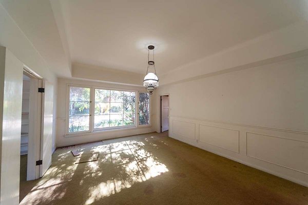 13950 dining 2