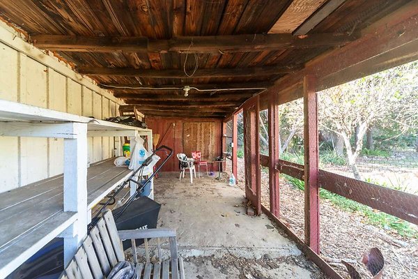 13950 garage 14