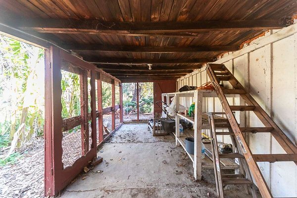 13950 garage 13