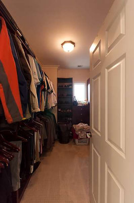 6878 closet 1