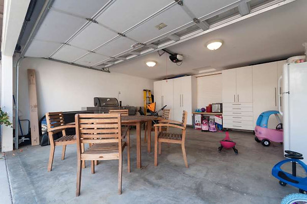 6878 garage 4
