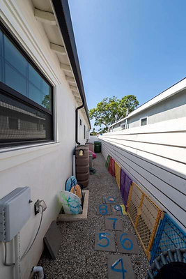 11725 side 1