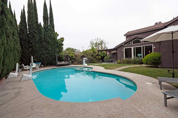 10475 pool 7