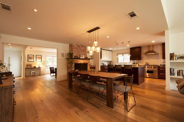 10475 dining 1