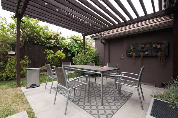 10475 patio 1