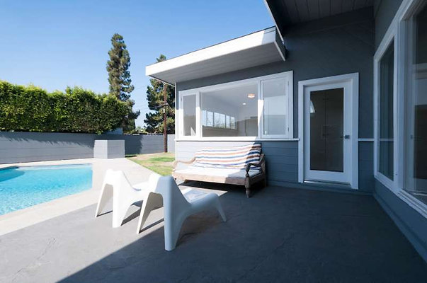 10661 patio 4