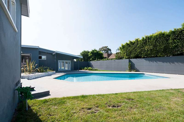 10661 pool 2