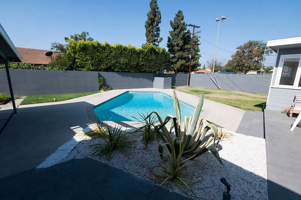 10661 pool 4