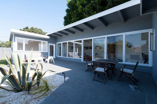10661 patio 3